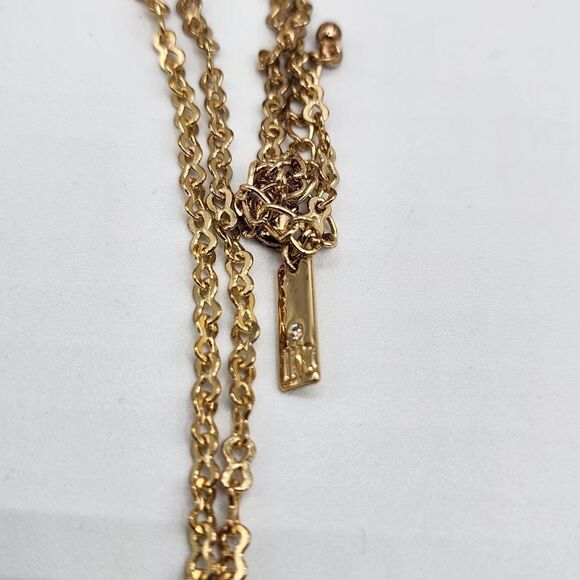 Gold flower tassel statement necklace - Picture 3 of 3
